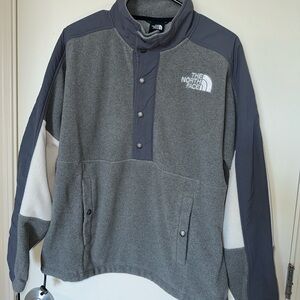 The North Face Women’s Gray Snap-Front Fleece Pullover Jacket